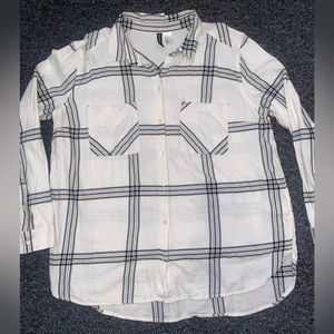 *3/$15* Women’s Flannel button down